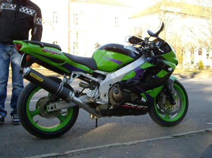 Kawa zx9r '01