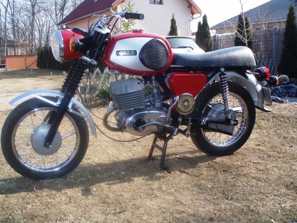 Mz ts 250 oldalt gyertyás