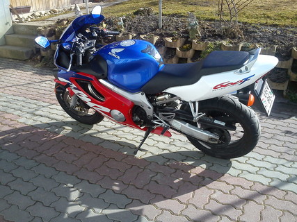 Indul a szezon! CBR 600F4