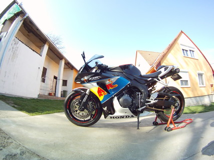 1000rr