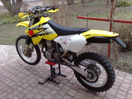 Suzuki DRZ 400 E K4