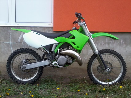 Új gépezet KX 125