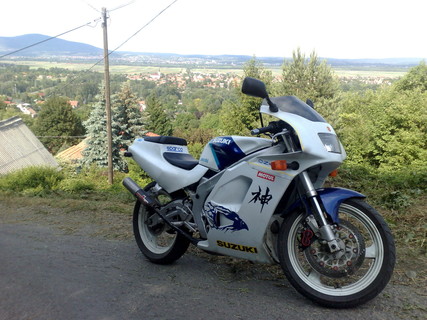 Suzuki RG125F