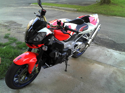 Aprilia Tuono 1000R