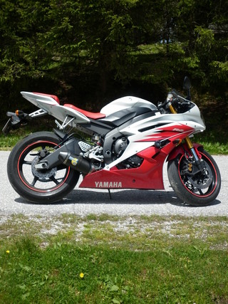 Yamaha R6