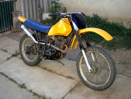 Yamaha XT 550