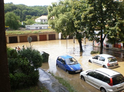 Motorozás kilőve.