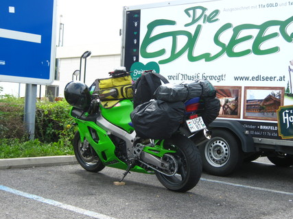 Zx7r az alpokban