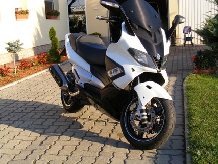 Gilera NeXus 500iE White