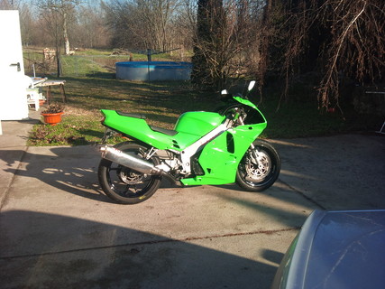 Zxr250