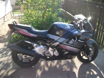 CBR 600 F2