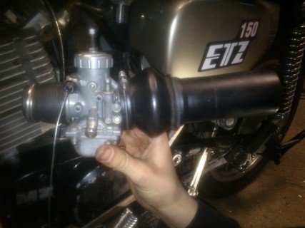 ETZ150 Mikuni