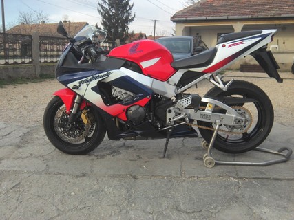 CBR 929 RR