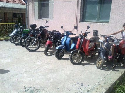 Sok a motor itthon