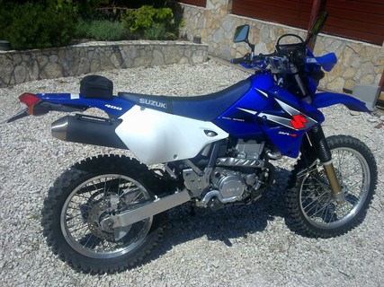 DRZ - m