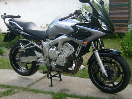 Yamaha FZ6 - S