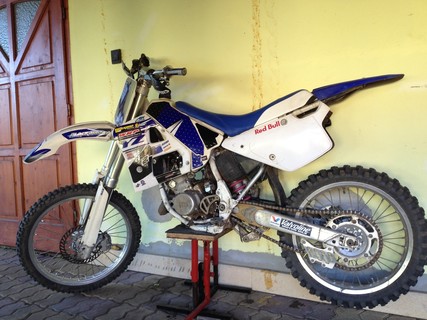 YZ125