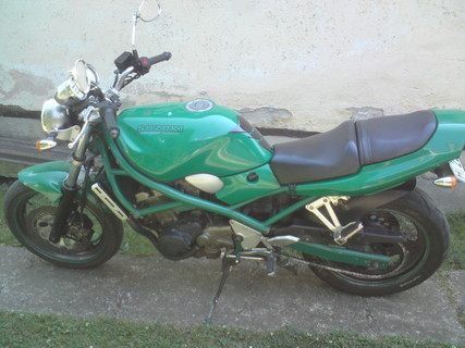 Az  ÚJ  motorom GSF 250