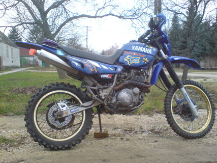 XT600E