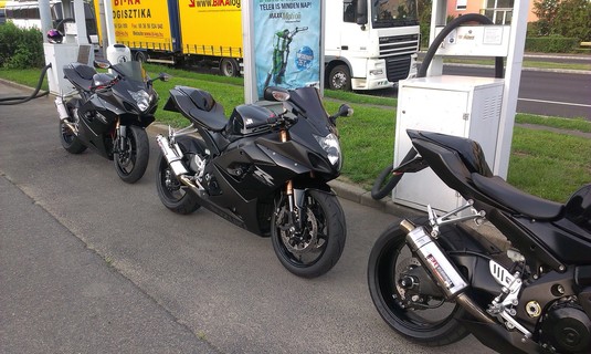 Suzuki Hármasikrek (Gsx - R 1000k5 Black)