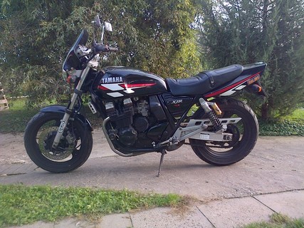 Yamaha XJR400