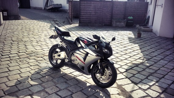 CBR 600 RR mosás után