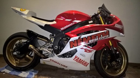 Yamaha R6R