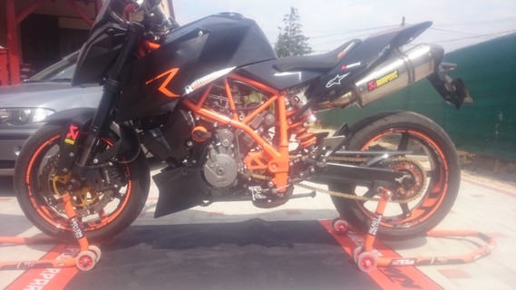 Superduke 990 R