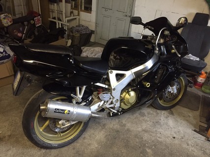 CBR900RR 1995 Repair 5 Fine