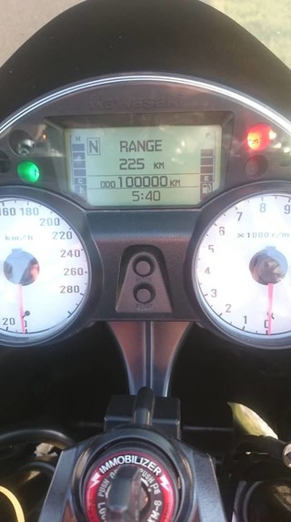 100000 KM