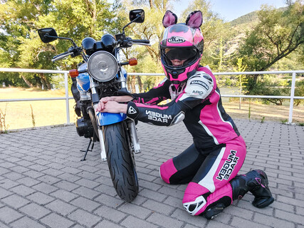 Pink motorkerékpár szerviz - ZR7