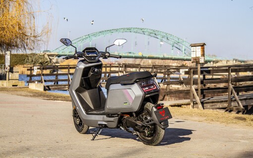 NIU NQiX 150