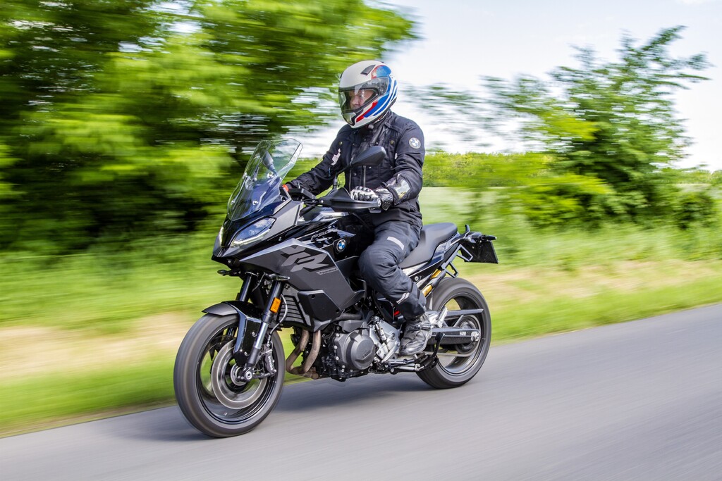 bmw-f-900-xr-teszt-es-velemeny-2025