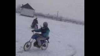 Motorozkálás a hóban