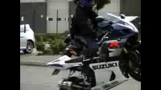 Gixxer & Kawa stunt