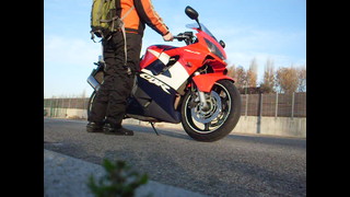 Honda CBR 600 F4i szűkítővel