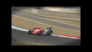 Rossi vs Stoner Laguna Seca 2008