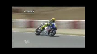 Rossi vs Lorenzo - Last Lap Battle!