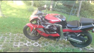 GSXR - 400RR hangpróba