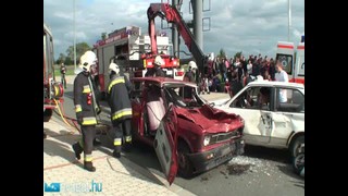 Mentési bemutató a balesetmegelőzési - és motoros napon Szombathelyen