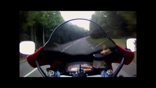 Honda vtr 1000 sp1 onboard