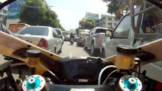 Előzgetős Ducatis Bangkok - os On Board