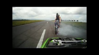 Stunt Bikes & Drift Car