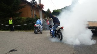 GSX - R K2& SRAD BURNOUT