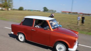 Trophy vs Trabant