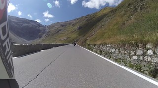 10 legszebb alpesi hágó motorral. /Részlet :stelvio pass/