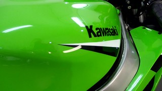 Kawasaki ZX-9R fenyezesem full hd 4k