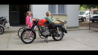 Mythos MZ  Ein DDR-Motorrad  Horsepower MZ BELA spielt Gitarre? 