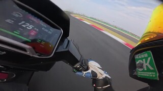 Körrekord egy robogóval a GP-pályán